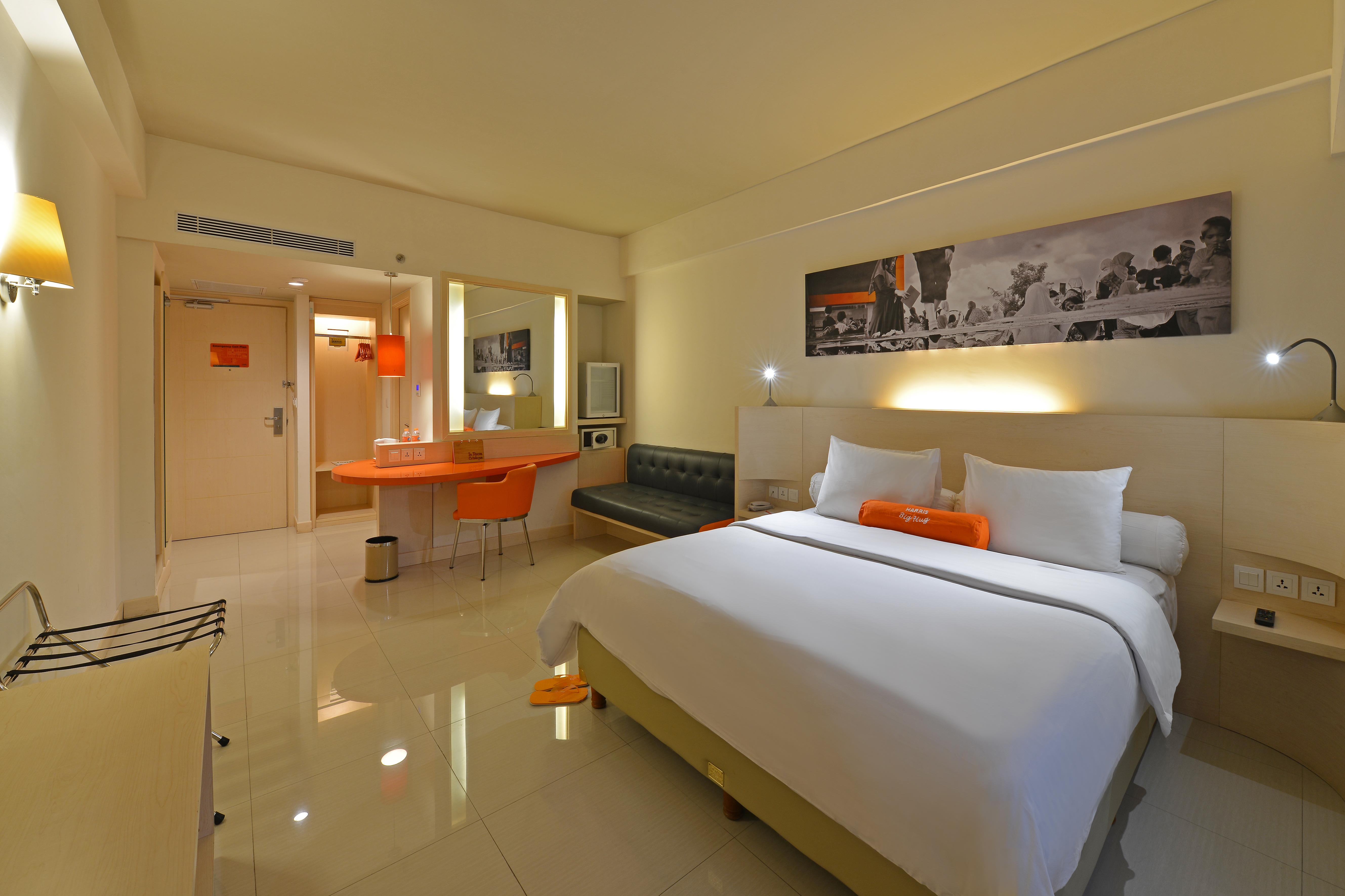 Harris Hotel & Conventions Ciumbuleuit Бандунг Екстериор снимка
