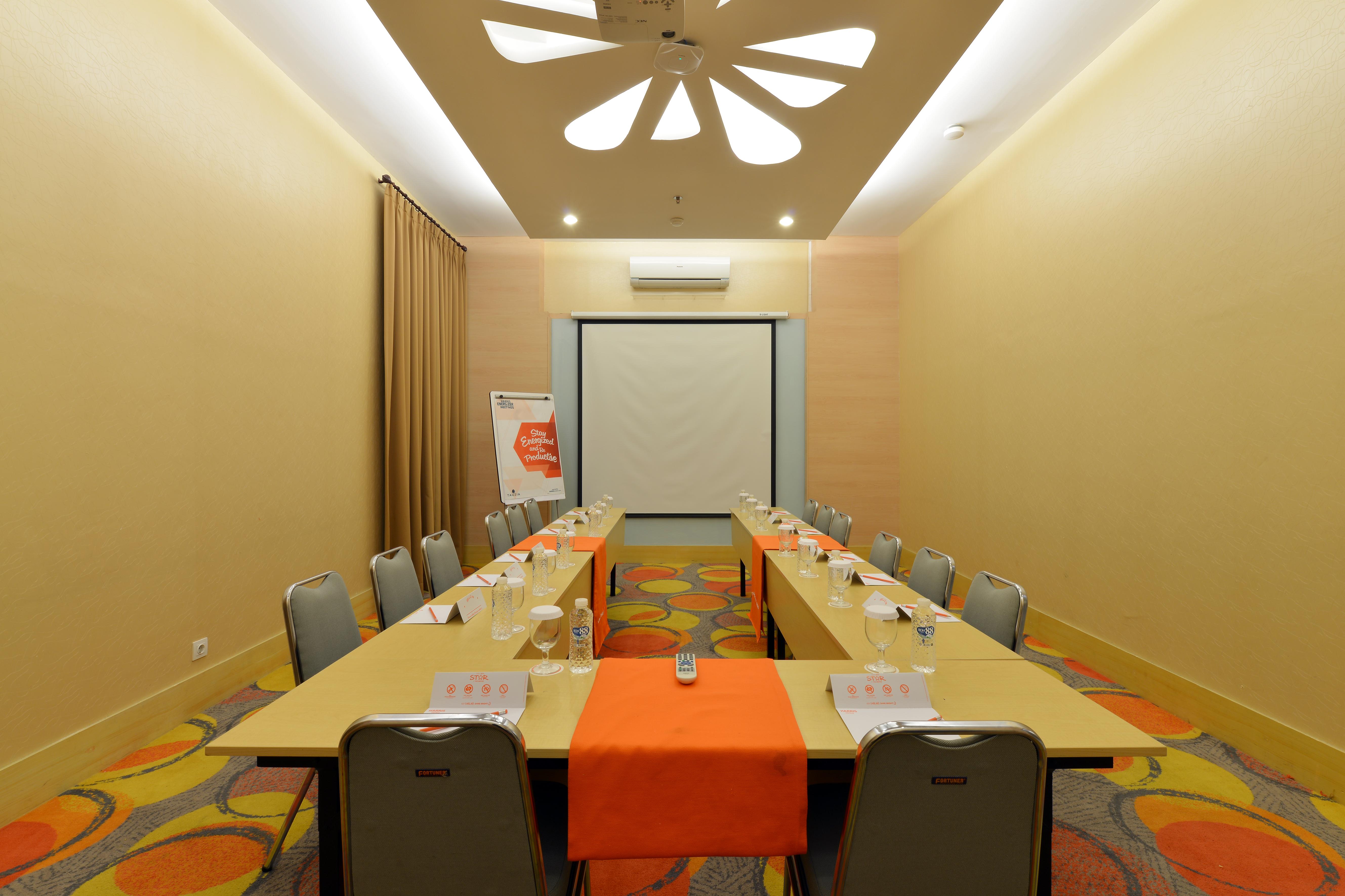 Harris Hotel & Conventions Ciumbuleuit Бандунг Екстериор снимка